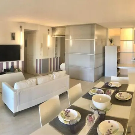 Maxima Sunset Golf 3 Apartment